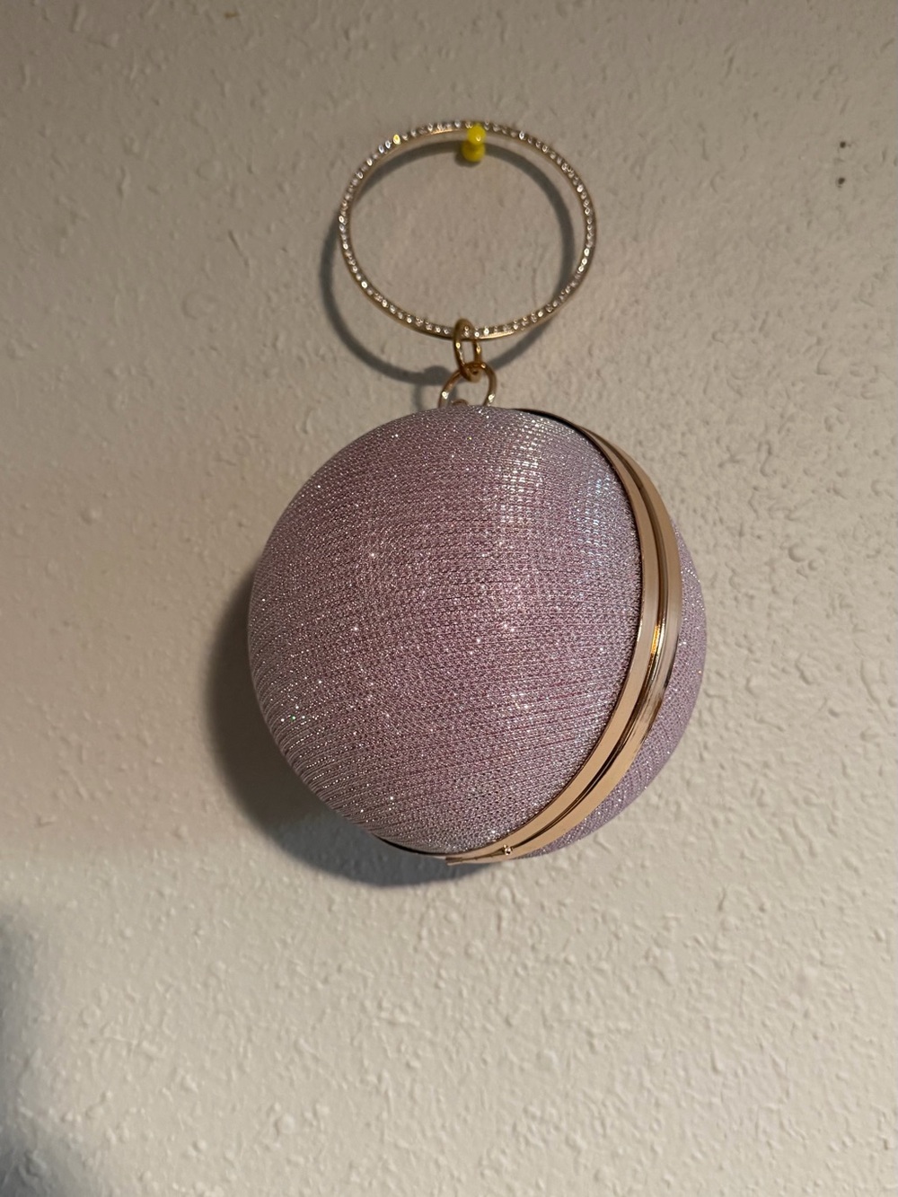 Round Straw Circle Clutch with Gold Chain - Beige